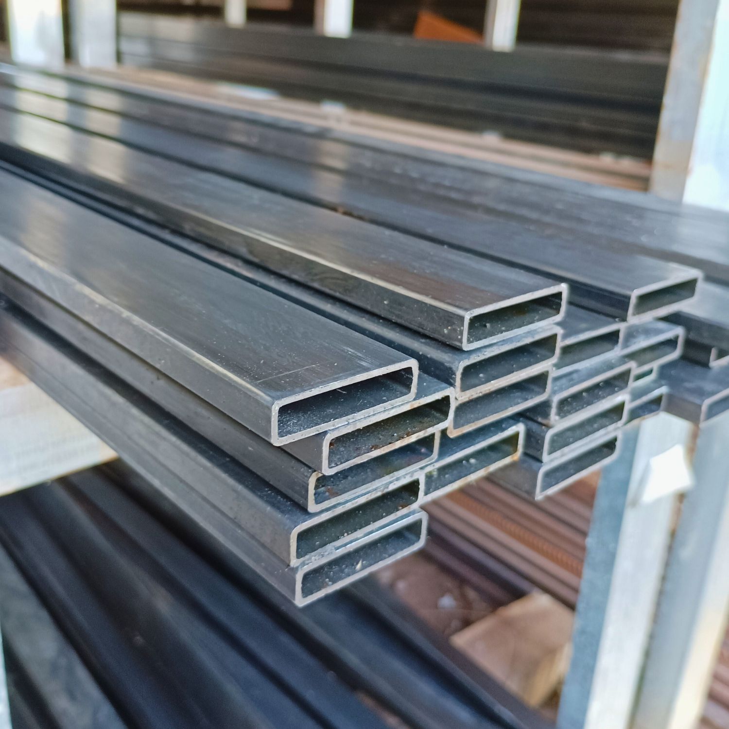 Profil 40x10 x 1,5mm 250cm Stalowy Zamknięty | 2,5m - obrazek 2